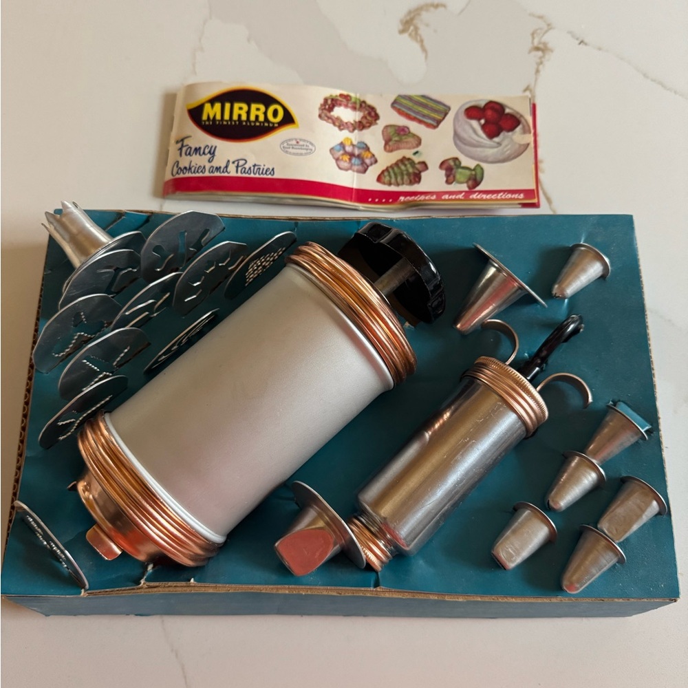 Mirro Cookie Press with Decorator - Full Set